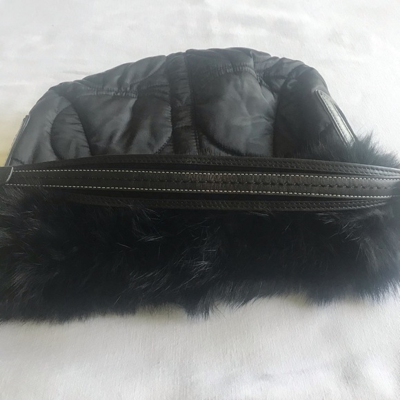 Coach satin handbag with fur trim - Picture 2 of 3